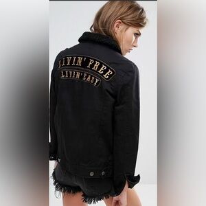 Doll Lira Livin Free Livin Easy Unisex Jacket